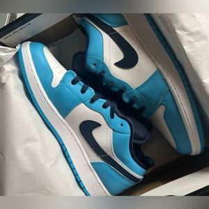 Air Jordan 1 Low UNC (2021) (GS) White/Dk Powder Blue-Obsidian